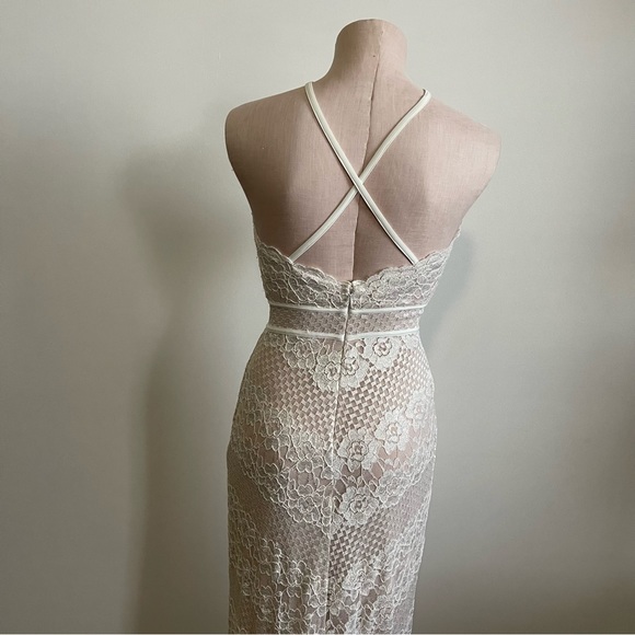 MORGAN & CO Lace Nude Prom Special Occasion Dress Halter-neck - Picture 9 of 15